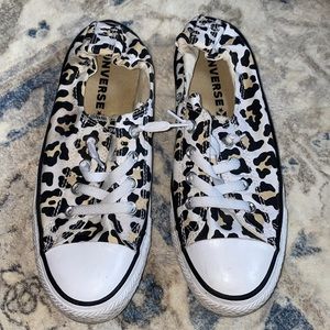 Women’s used Cheetah Print All Star Converse Size 9